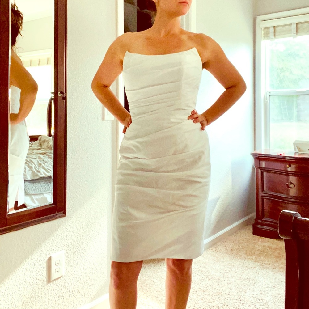 Beautiful wedding dress!!